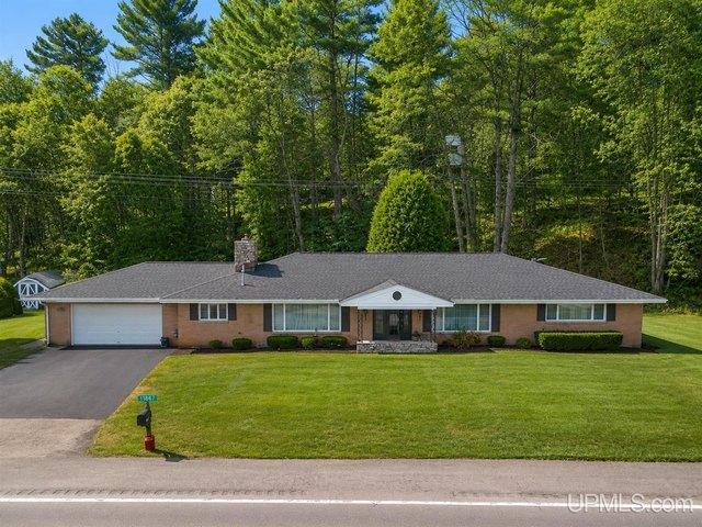 House for sale in Houghton, Michigan