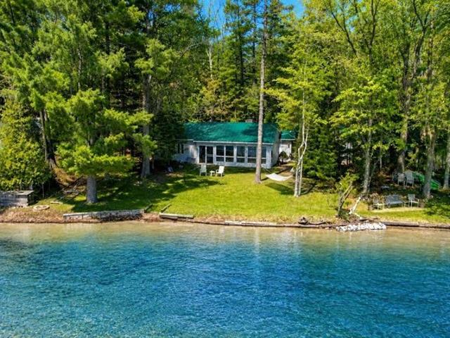 House for sale in Green Lake, Michigan