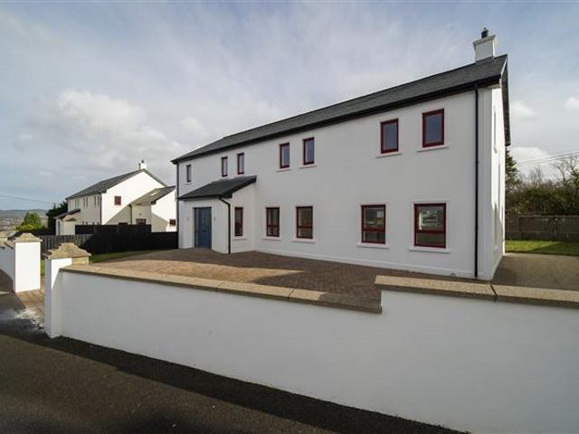 Detached House for sale in Burnside, Ulster