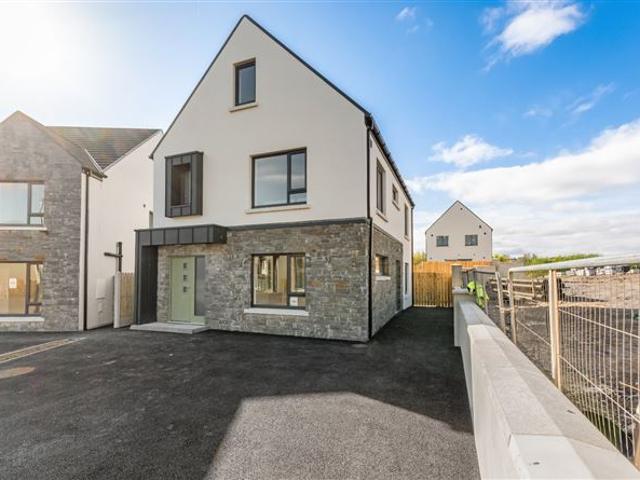 Detached House for sale in Bruckless, Ulster