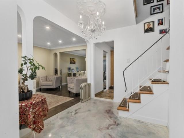 House for sale in Chomedey, Quebec