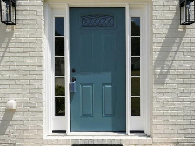 House for sale in Red Oak, Georgia