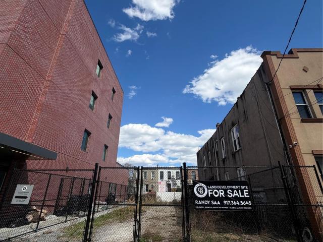 Land for sale in Arverne, New York
