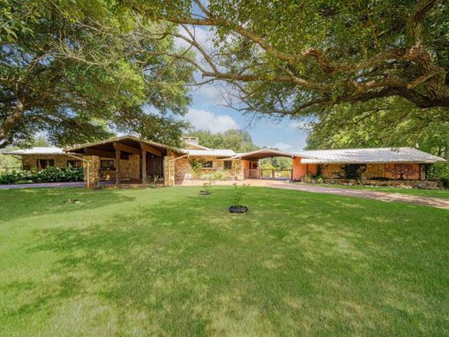 Farm for sale in Morris, Texas