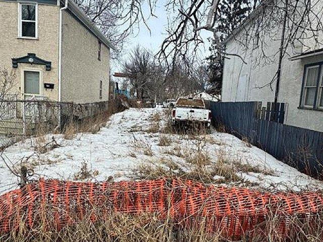 Land for sale in East St. Paul, Manitoba