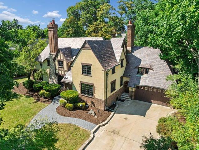 House for sale in Glencoe, Illinois