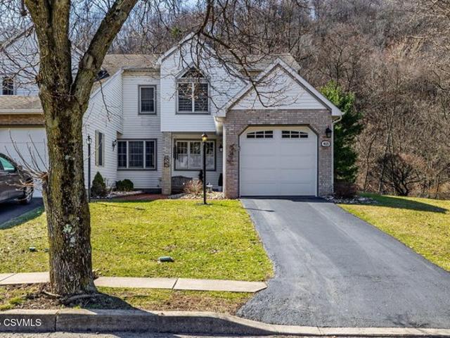 Townhouse for sale in Montour, Pennsylvania