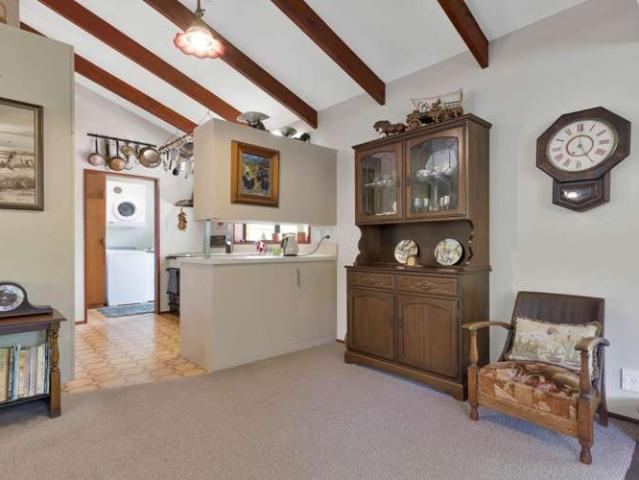 Property for sale in Chaslands, Canterbury