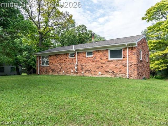 House for sale in Auburn Hills, Michigan