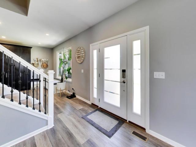 House for sale in Mchenry, Illinois