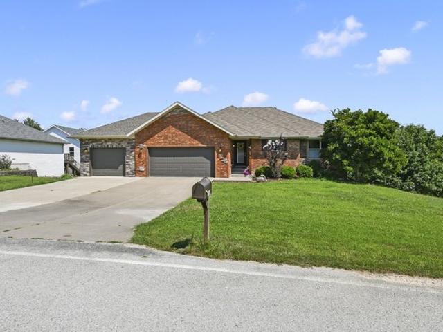House for sale in Stone, Missouri