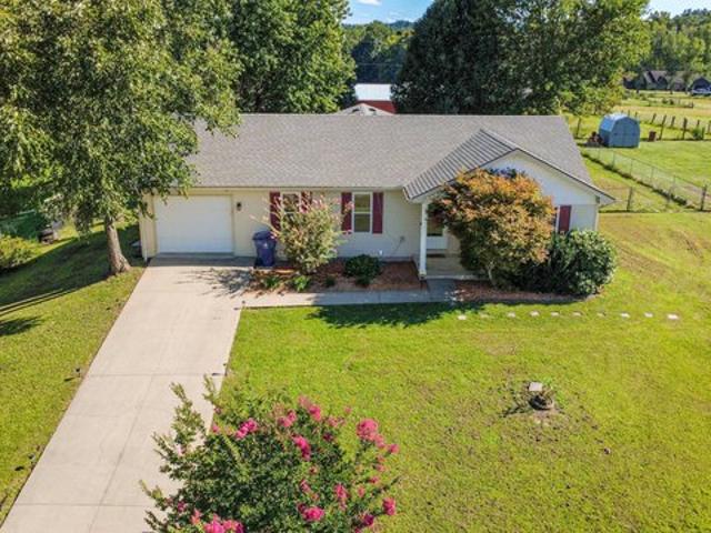 House for sale in Science Hill, Kentucky