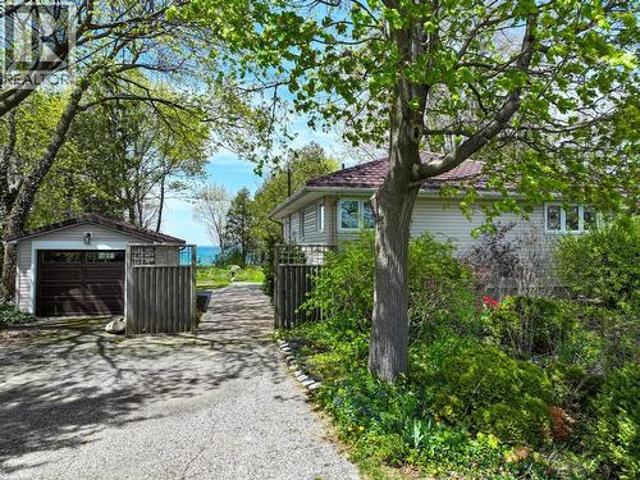 House for sale in Plympton–wyoming, Ontario