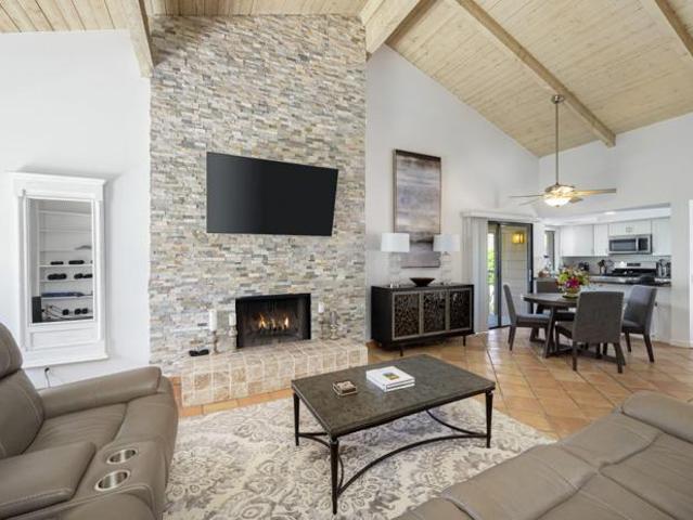 Condo for sale in Indian Wells, California