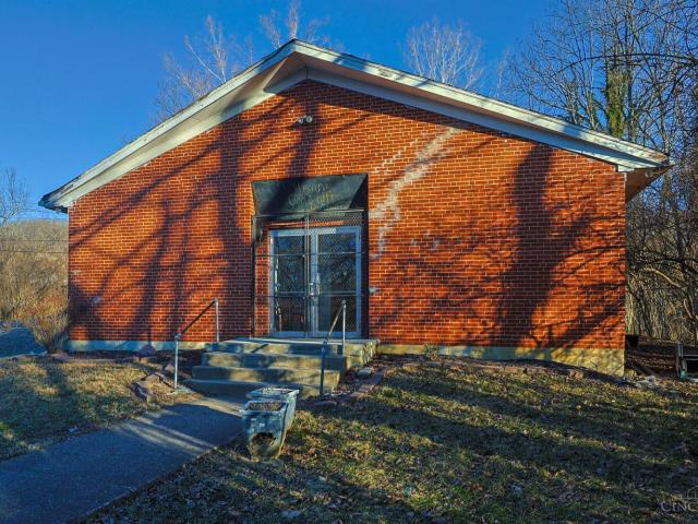 Commercial for sale in Northside, Roselawn