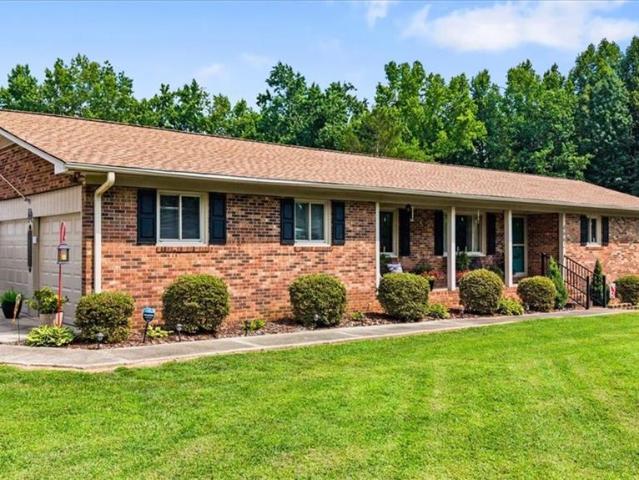 House for sale in Mad River, North Carolina