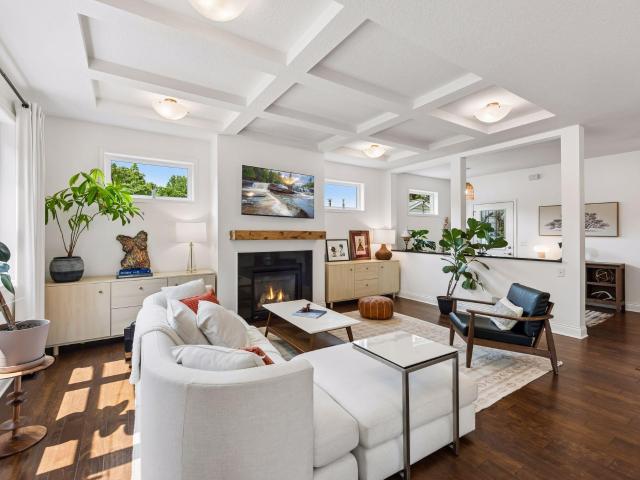 House for sale in Island Park, Mound