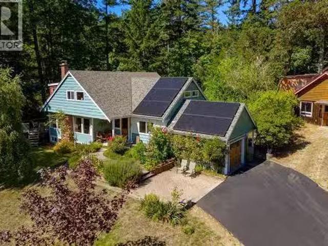 House for sale in Rural Saanich, Saanich
