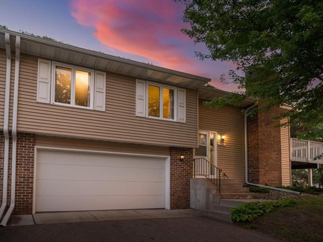Townhouse for sale in Eagan, Minnesota