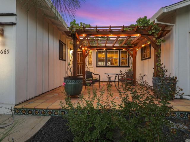 House for sale in Shasta, California