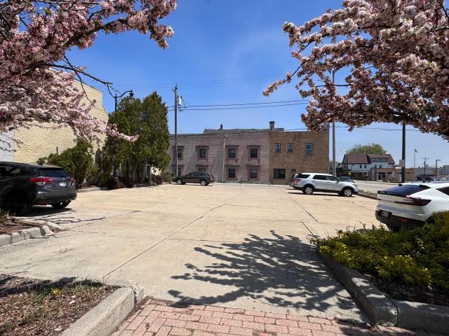 Commercial for sale in Cudahy