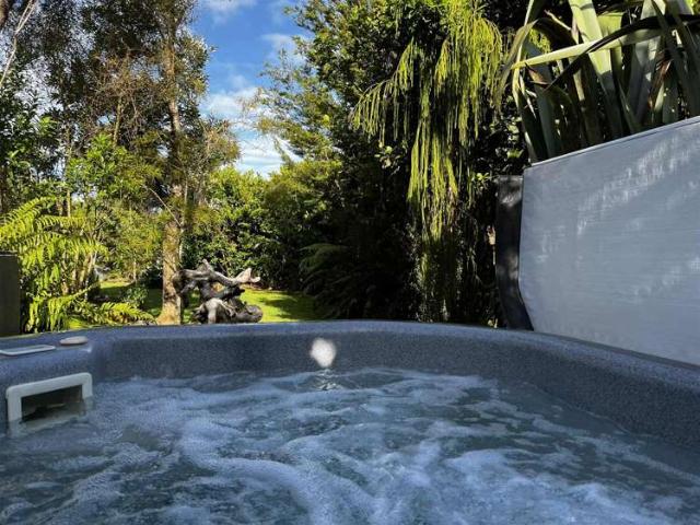House for sale in Bruce Bay, West Coast