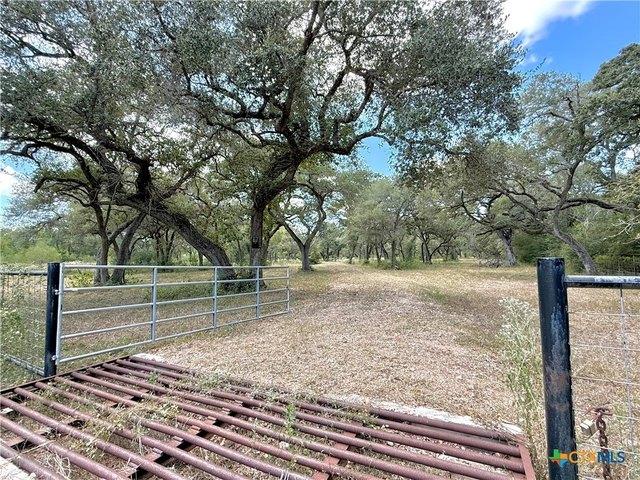 Farm for sale in Inez, Victoria County