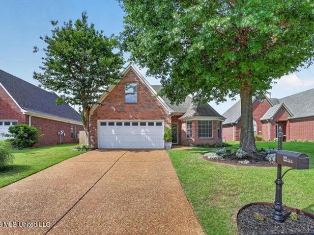 House for sale in Nesbit, Mississippi
