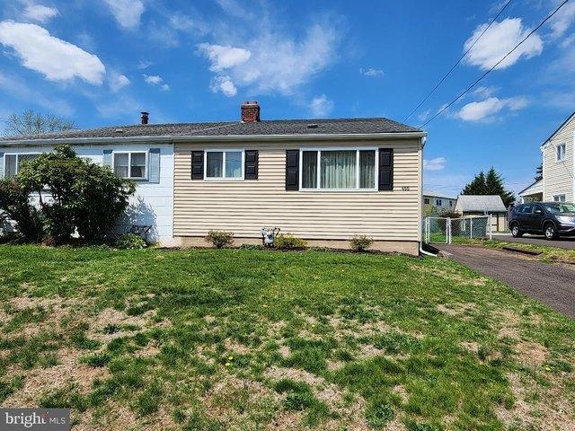 Townhouse for sale in Lansdale, Pennsylvania