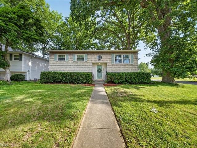 House for sale in Elyria, Ohio