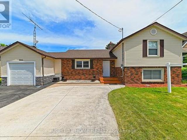 House for sale in St. Catharines, Golden Horseshoe