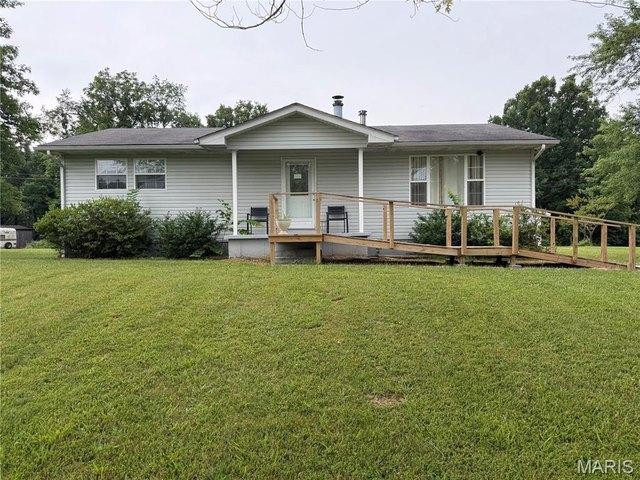 House for sale in Steelville, Missouri