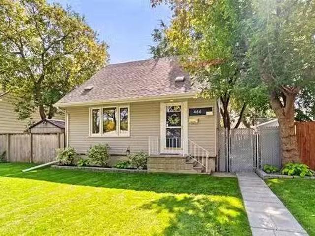 House for sale in East St. Paul, Manitoba