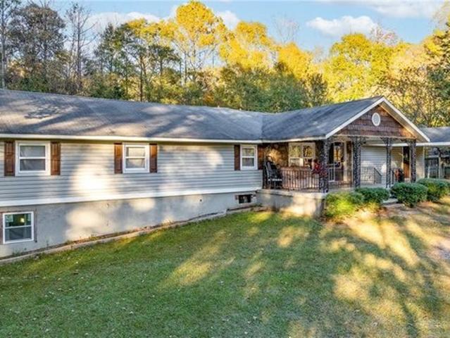 House for sale in Winder, Barrow County