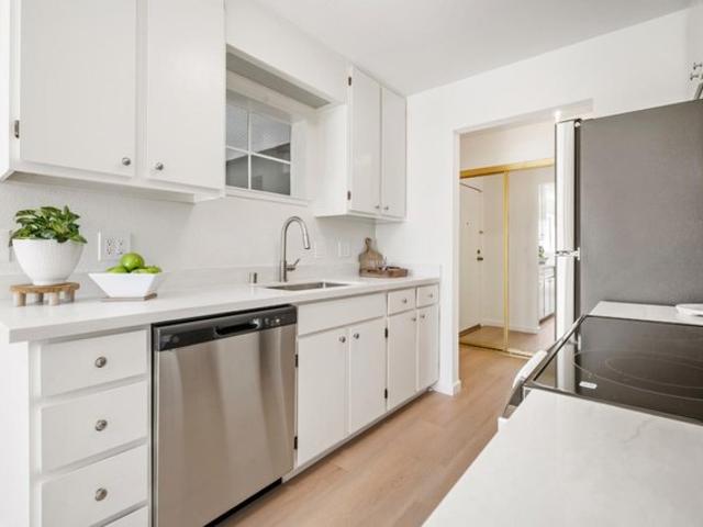 Condo for sale in San Mateo, California
