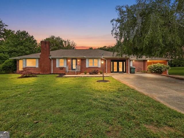 House for sale in Toccoa, Georgia