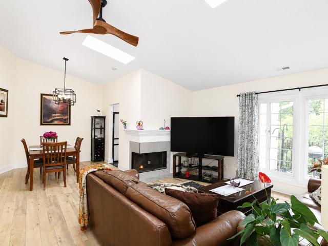 Condo for sale in Carol Stream, Illinois
