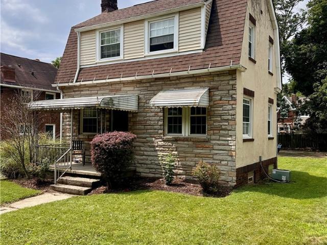 House for sale in Summit, Ohio