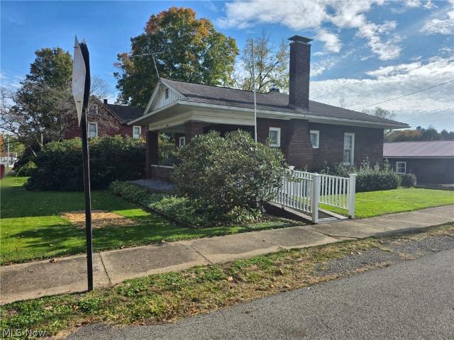 House for sale in New Waterford, Columbiana County