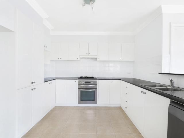House for rent in Wollongong West, New South Wales