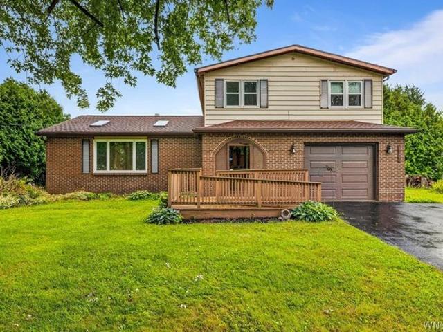 House for sale in Niagara, New York