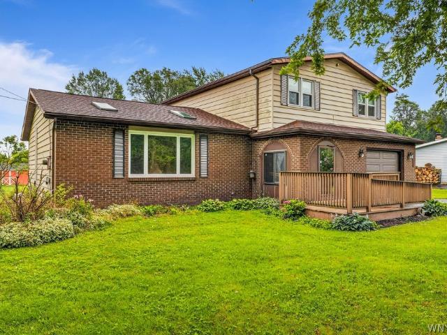 House for sale in Niagara, New York