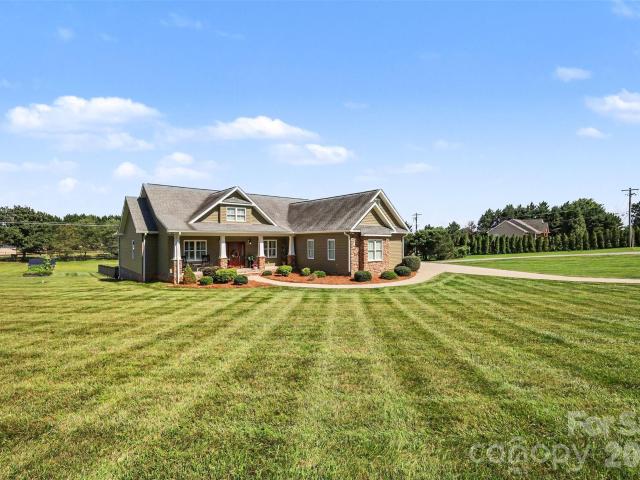 House for sale in Granite Falls, North Carolina
