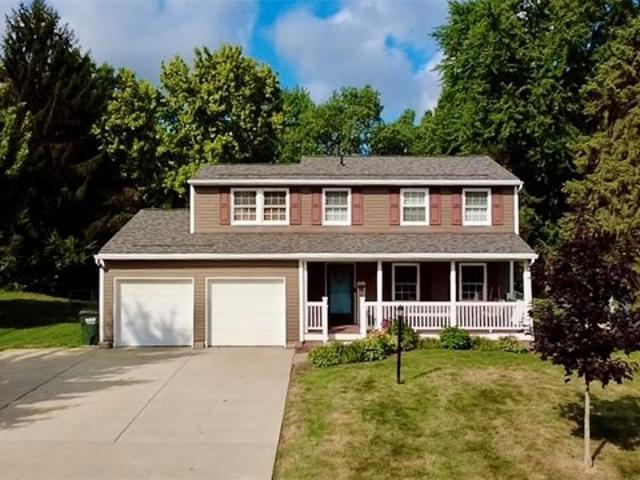 House for sale in Summit, Ohio