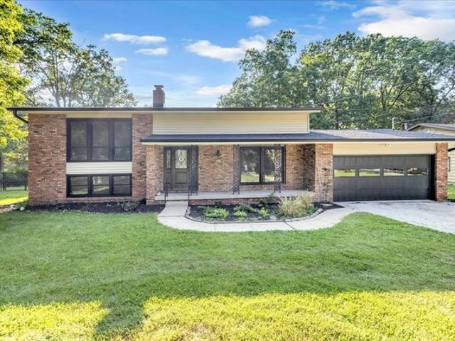 House for sale in Mt Zion, Illinois