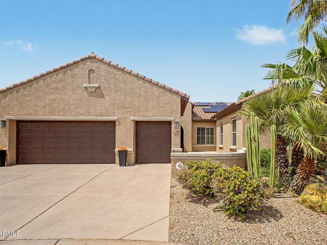House for sale in Eloy, Pinal County
