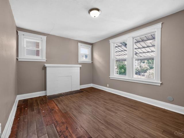 House for sale in Roselawn, Ohio