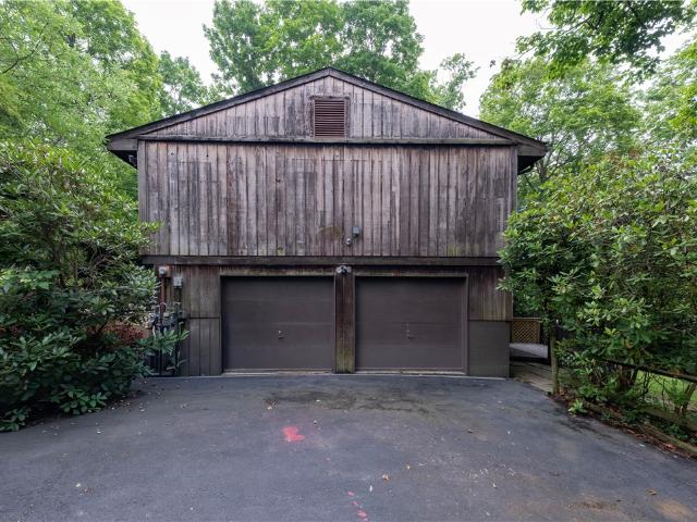 House for sale in Strabane, Pennsylvania