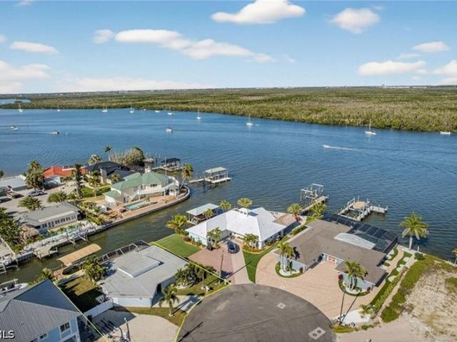 House for sale in Fort Myers Beach, Lee County