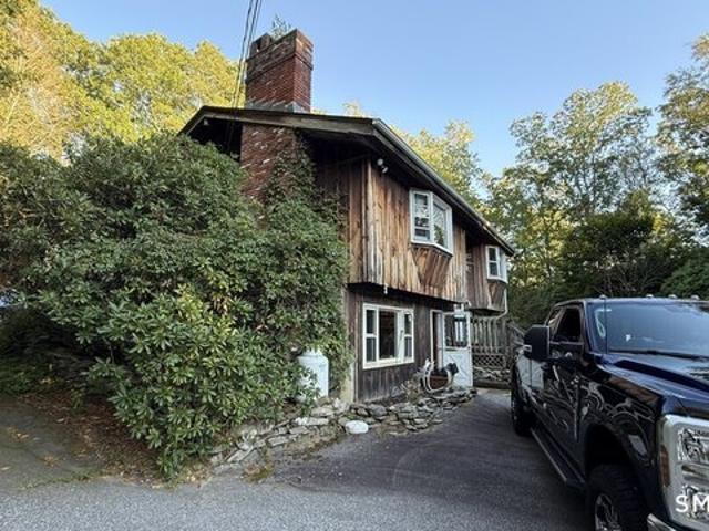 House for sale in Hampton, Connecticut